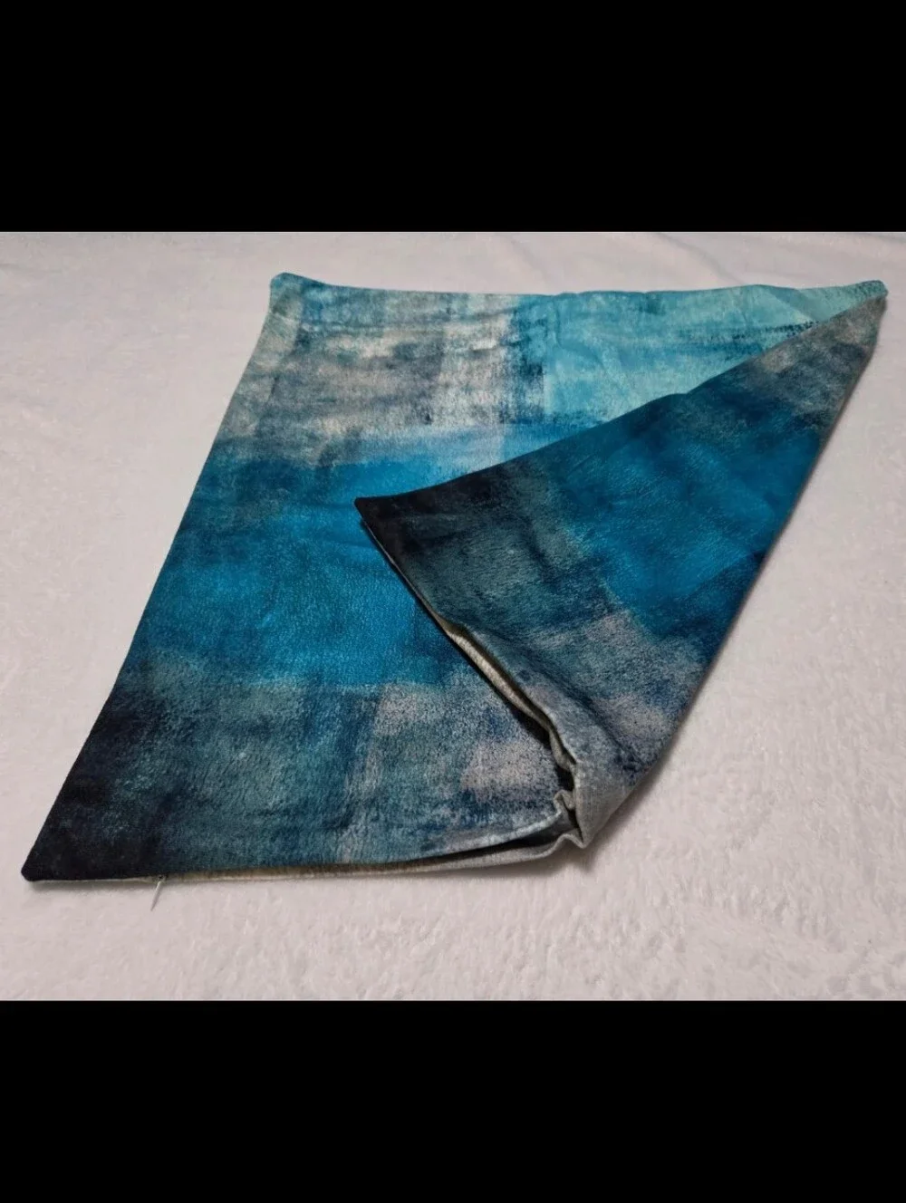 💕NWOT Abstract Turquoise/Teal/Grey 20x20 Pillow Covers